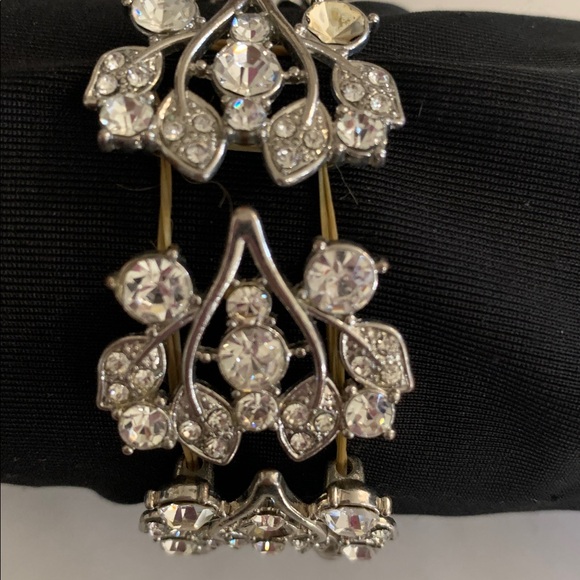 Elegant Silver Tone Crystal Leaf Bracelet Not Real silver - Picture 3 of 3